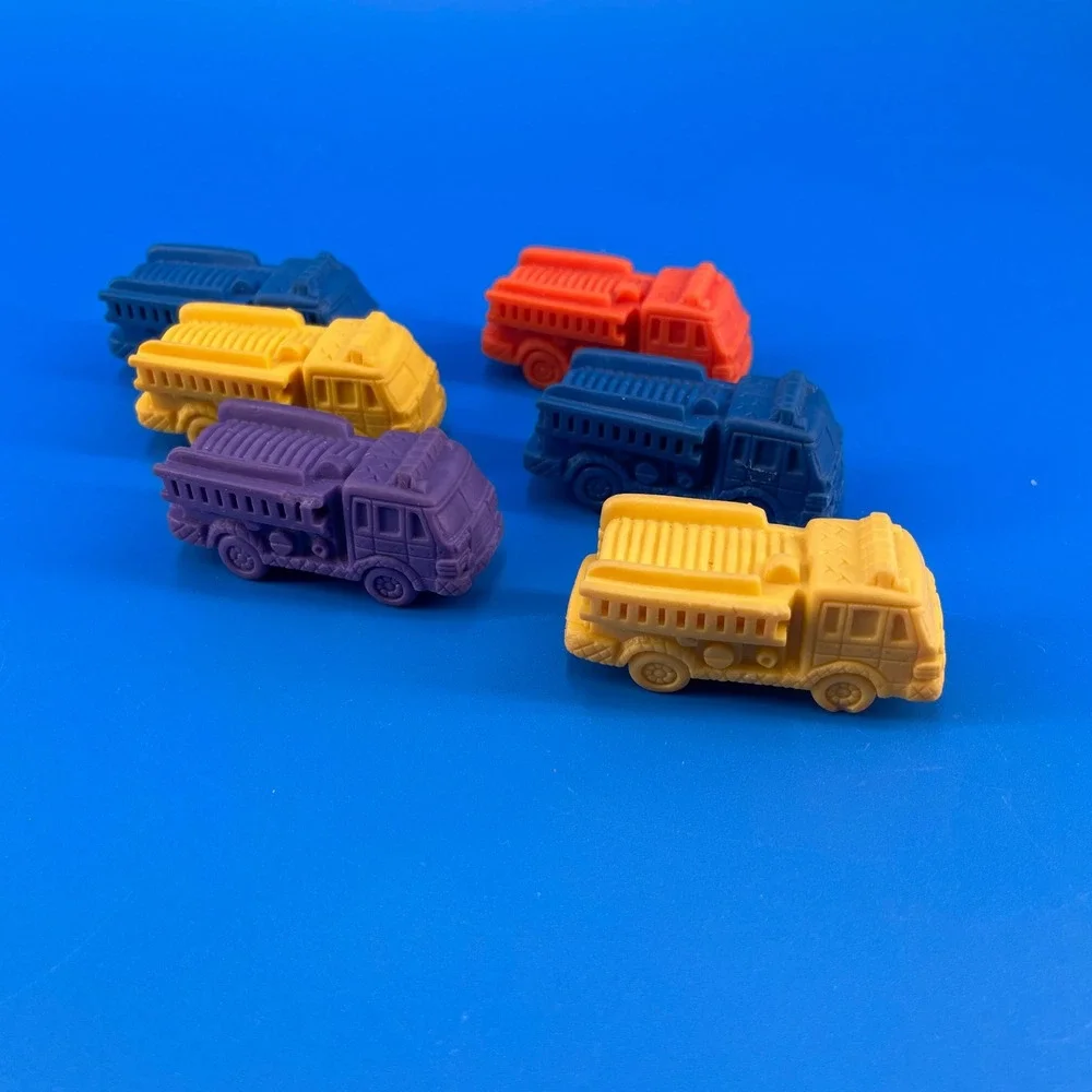 Mixed Lot Tonka Chucky Friends Vehicles & Plastic Rainbow Counters Manipulatives
